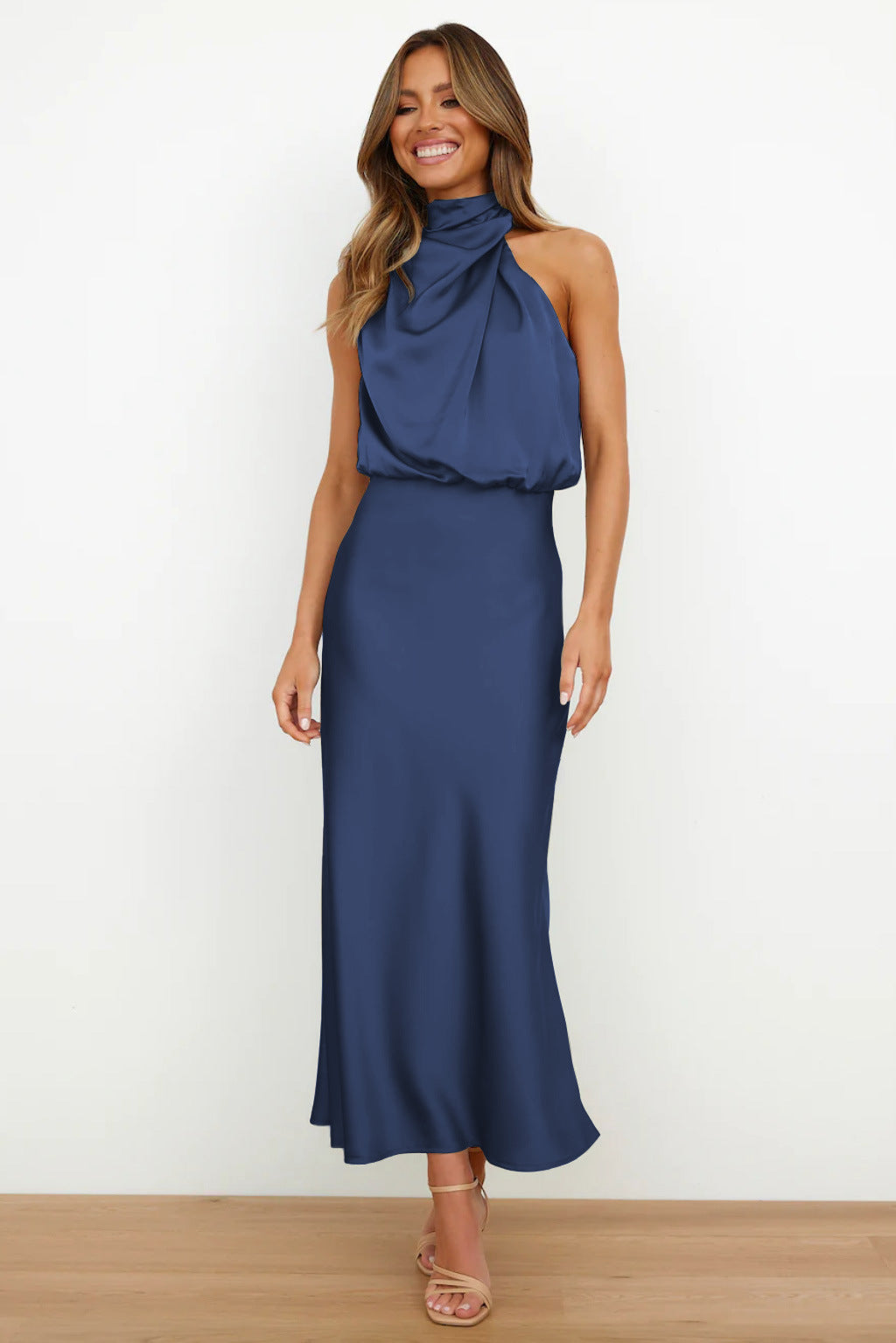 PANORAMA | Elegante zomerse satijnen jurk
