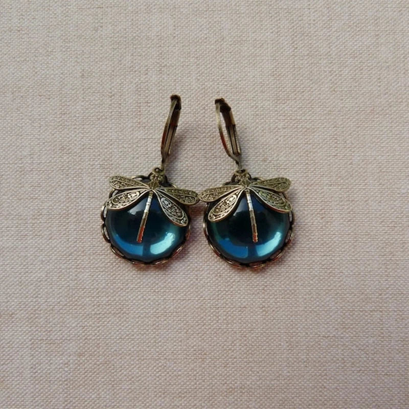 Spherical Dragonfly Oorbellen in Antique Gold