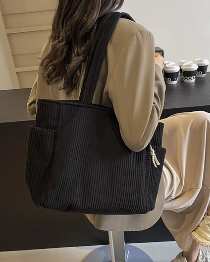 Tilda –  Geribde Schoudertas met Koorddetail